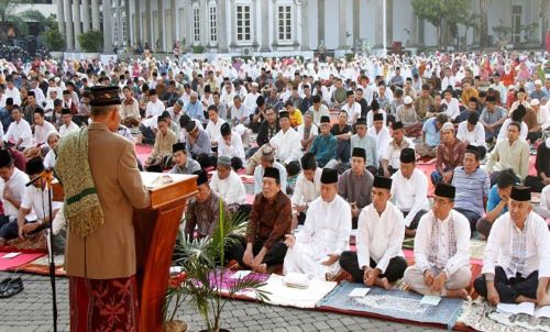 Khutbah Idul Fitri 1 Syawal 1445 H: Meraih maqom syukur pasca Ramadhan