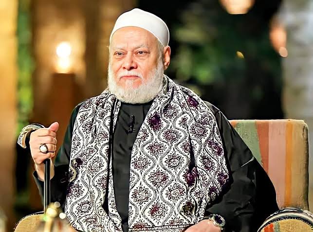 Kerusakan dan fitnah akan merajalela di tengah umat manusia jika mereka sudah menyimpang dari jalan Allah.